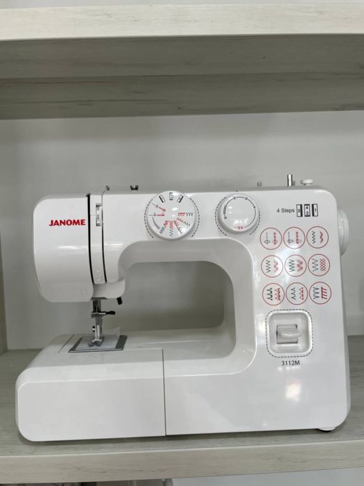 Многофункциональная швейная машина Janome E-Line 15