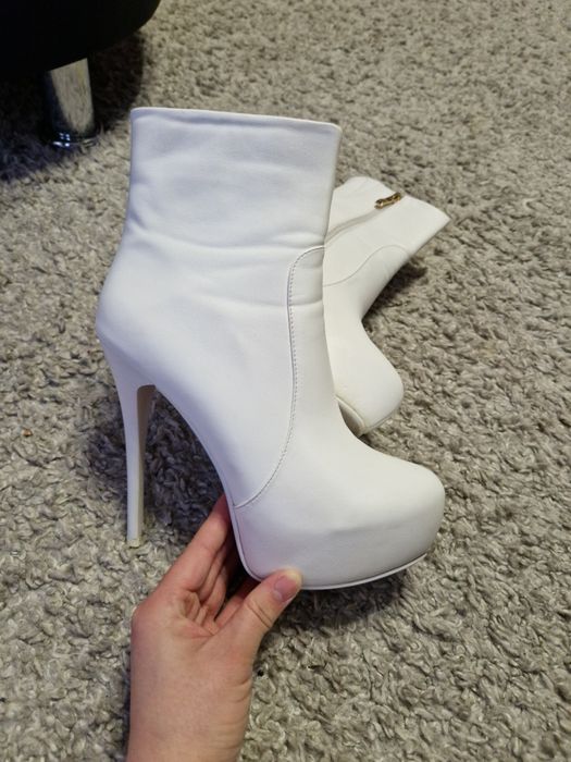 Продаются сапожки