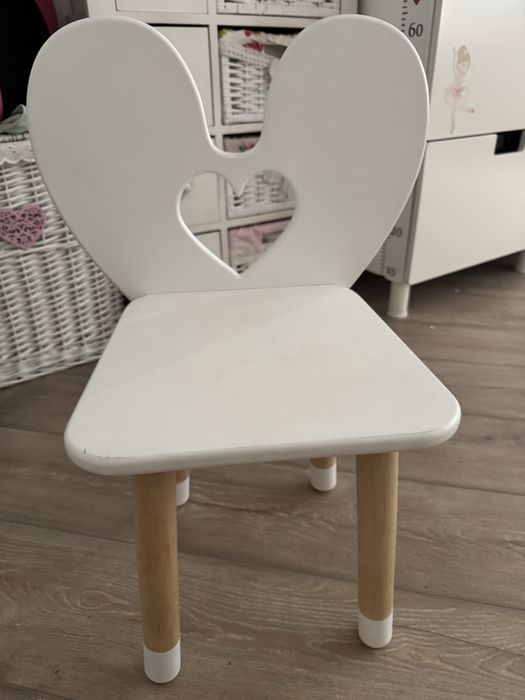 Стул детский с крыльями