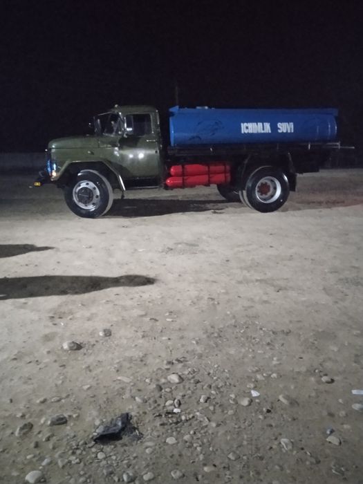 Zil 130 sotiladi