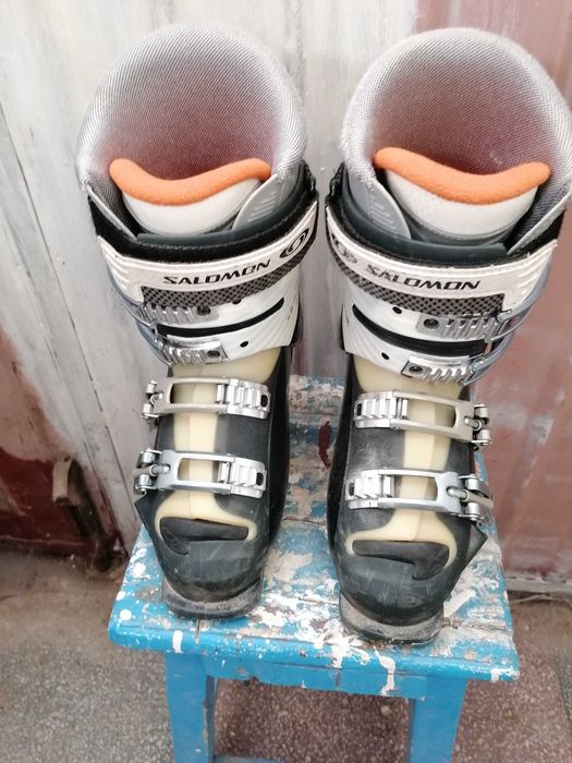 Bocanci de ski Salomon Rush.