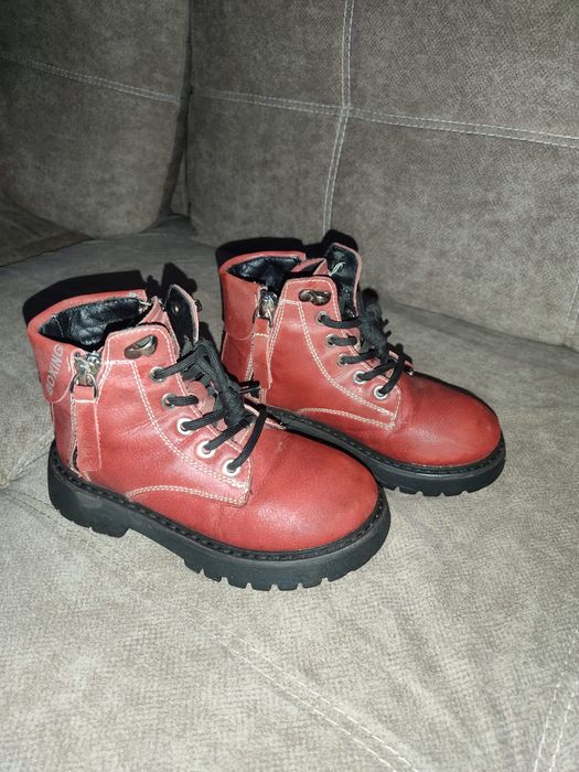 Продам детские сапожки