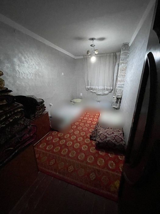 3 xonali dom 2 etajli 2 etajida joylashgan bonusga garaj 1 sotuv