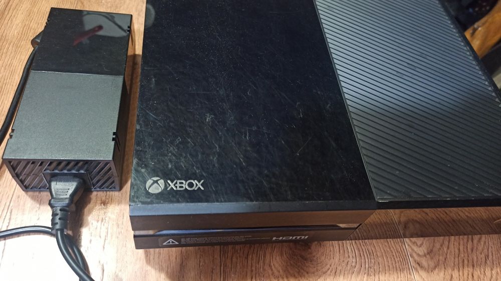Xbox one 500 GB конзола игра
