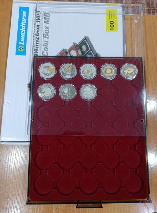 Б/У кассета Leuchtturm для 30 монет.