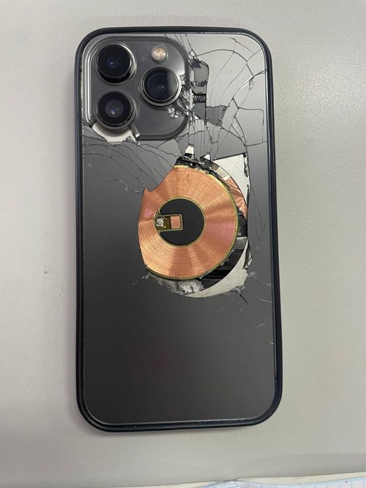 Продам айфон 13 про 256 гб