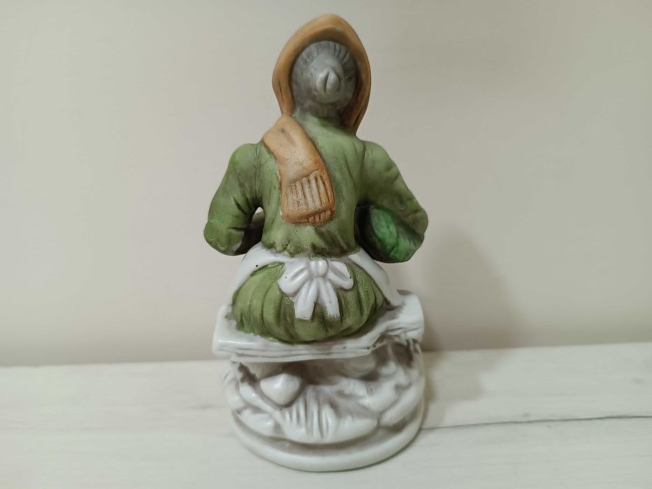 Статуэтка. Германия. Фарфор (бисквит).