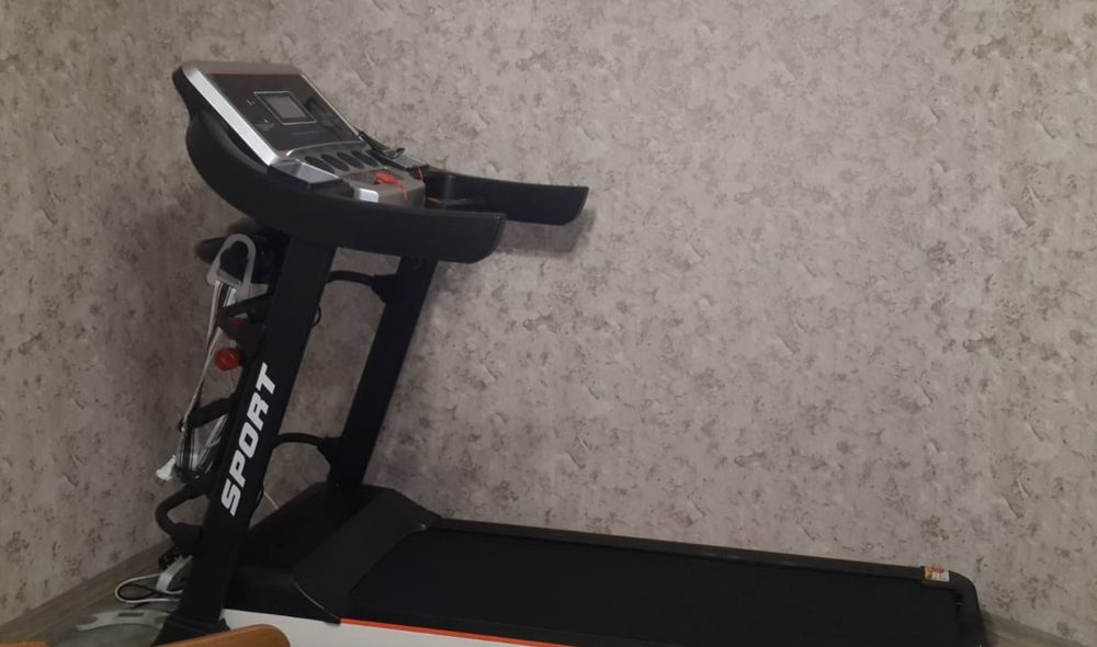 Продам беговую дорожку