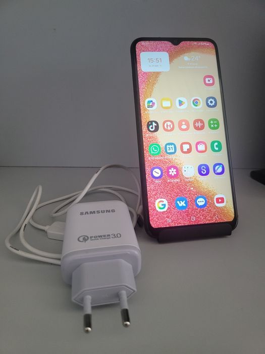 Смартфон Samsung A04