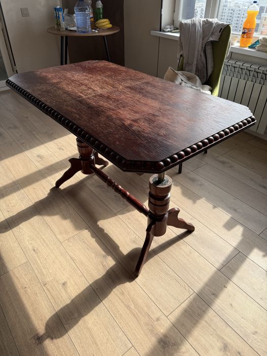 Продам кухонный стол