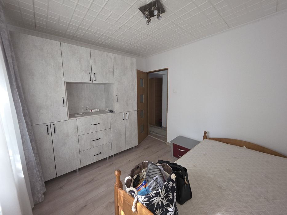 Apartament 3 camere parter Prundu