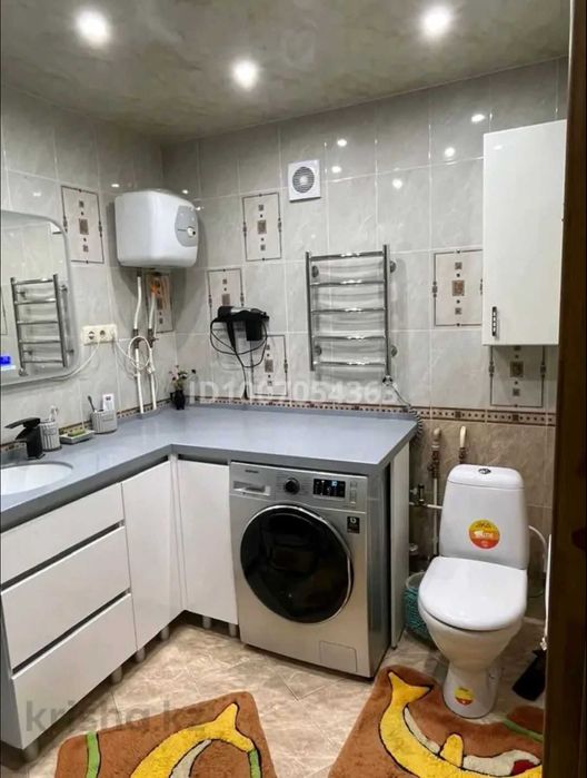 Продам 3-х комнатную, р/н Айгуля, 64 кв,не угловая 3 этаж