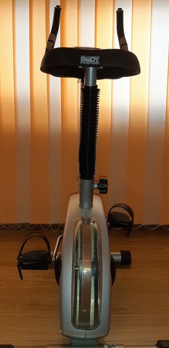 Bicicletă cu frana magnetică, computer si pulsometru .