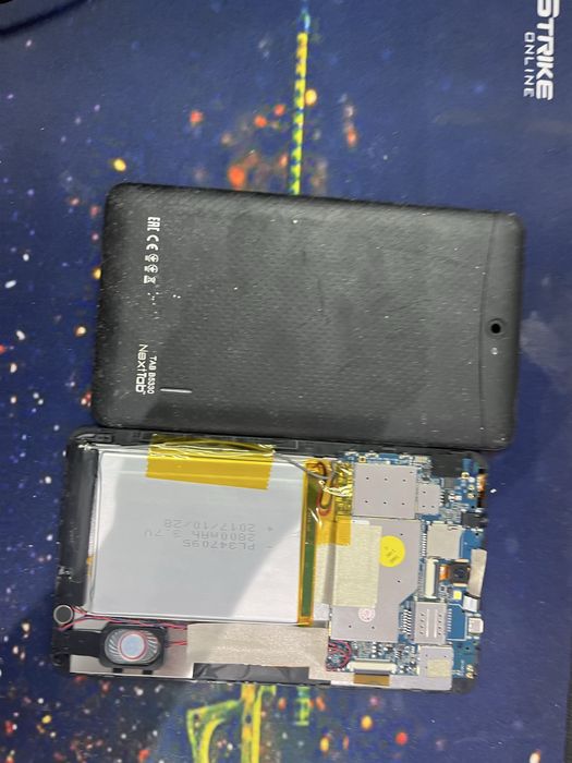 Продам планшет на запчасти