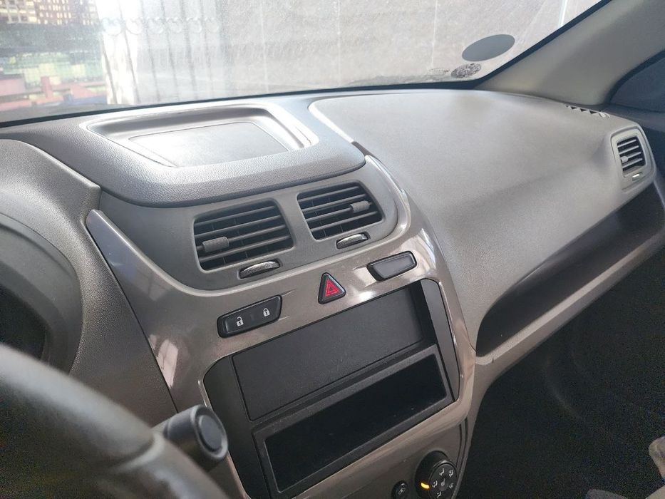 Продаю Chevrolet Cobalt 2015 года