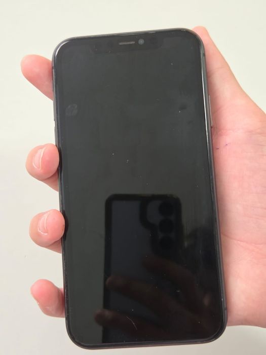 Продам Айфон 11 128 гб