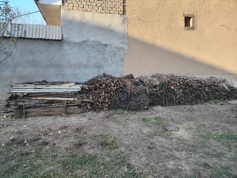 Утин сотилади 2та чанган мошина чикади