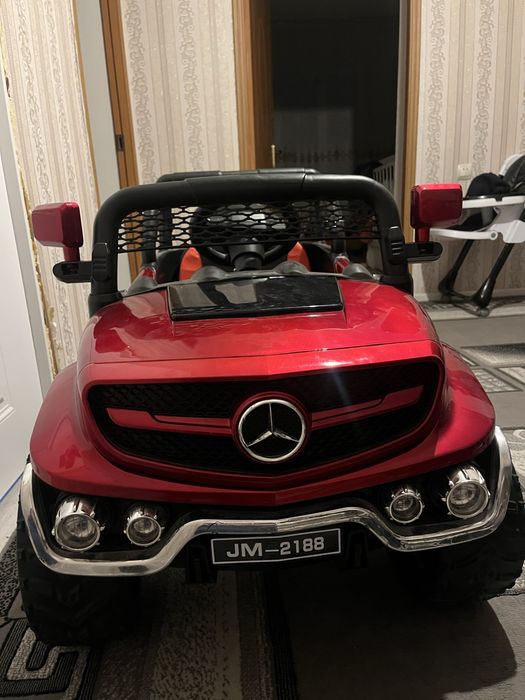 Машина детская мерседес