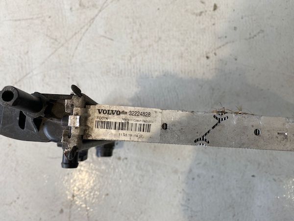 Radiator apa VOLVO XC90 XC60 2015+ 32224828