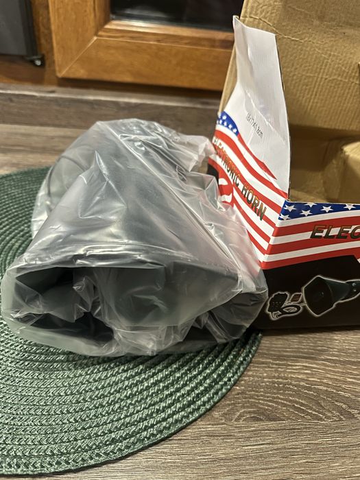 Sirena/goarna electronica cu telecomanda