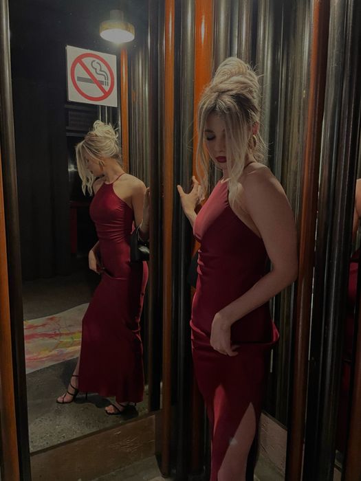 Продам платье (б/у)