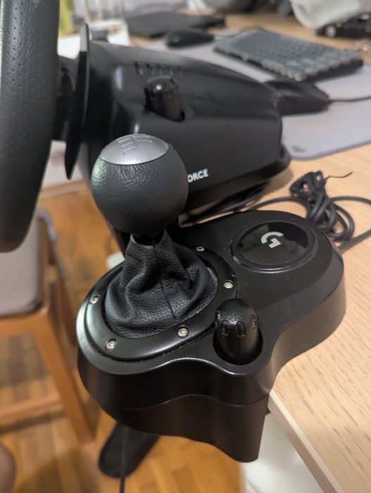 Волан Logitech G923 + скоростен лост shifter