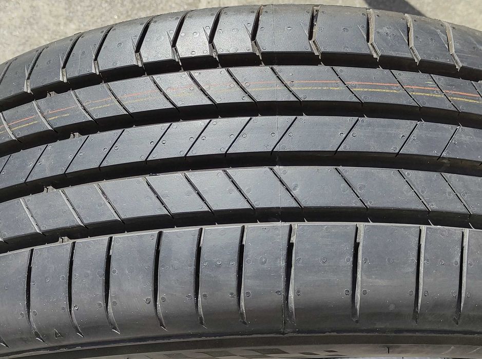 Set 4 anvelope vara KUMHO Ecsta PS71 215/55 R18, ca noi, rulate 300km