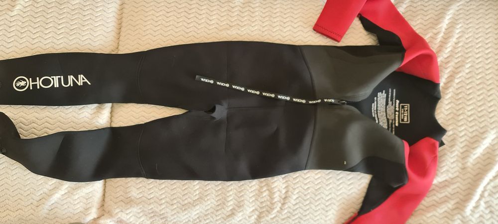 Costum neopren Hottuna 11-12 ani