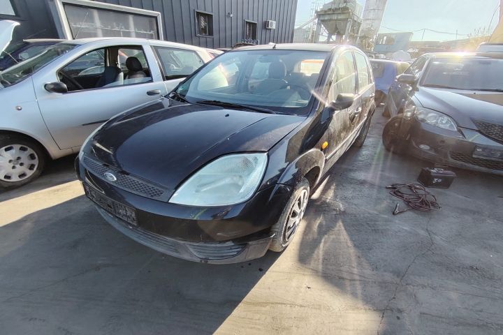Usa / Portiera spate dreapta Ford Fiesta 2003 1.4 MT (80 hp)