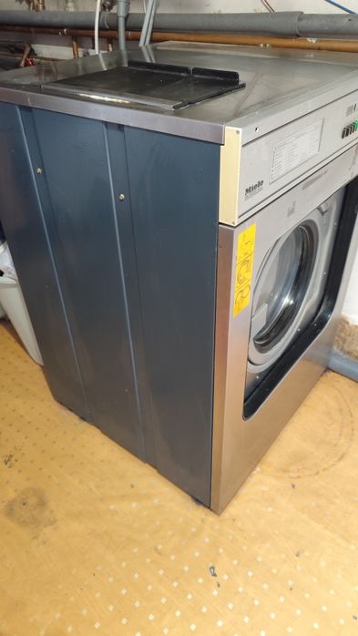 Професионална пералня Miele 10 kg.