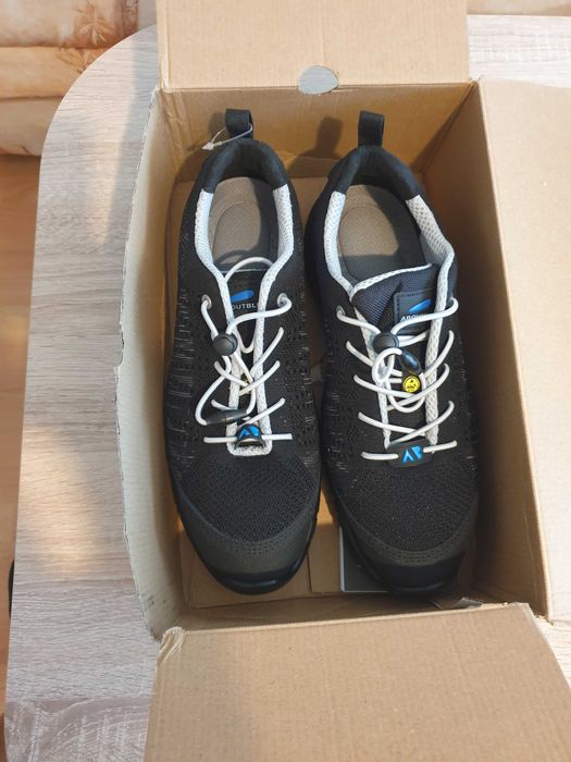 Работни обувки номер 42