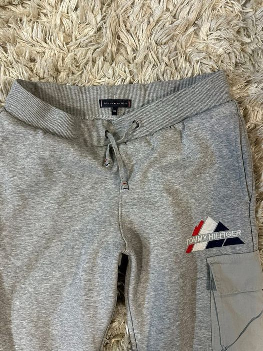 Анцунг Tommy Hilfiger