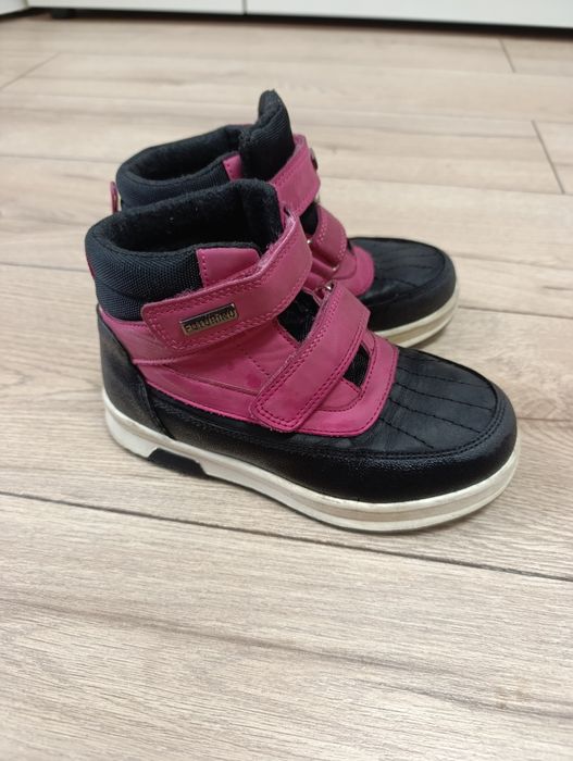 Продам ботинки для девочки