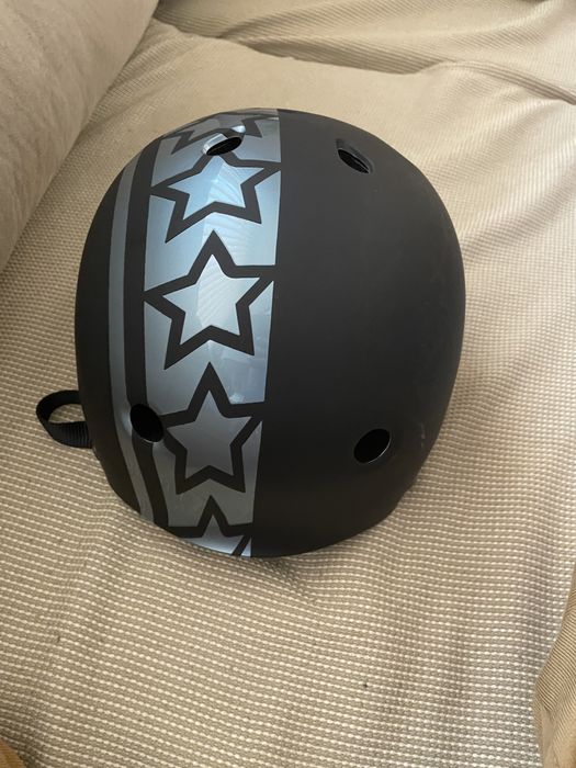 Каска drag ,нова ! С размер !