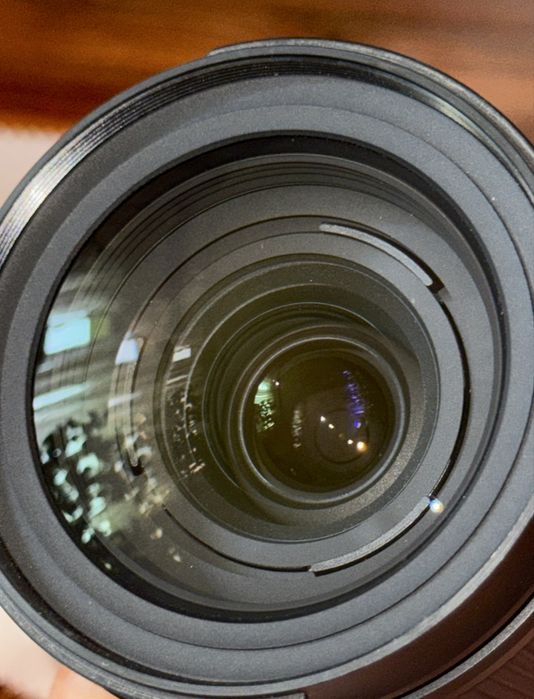 Обектив Tamron 18- 300mm F/3.5-6.3 Di IlI-A VC VXD за Sony E-mount
