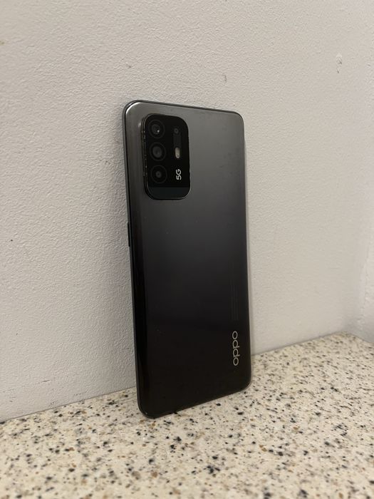 Vand/ Schimb Oppo A94 Pentru Piese