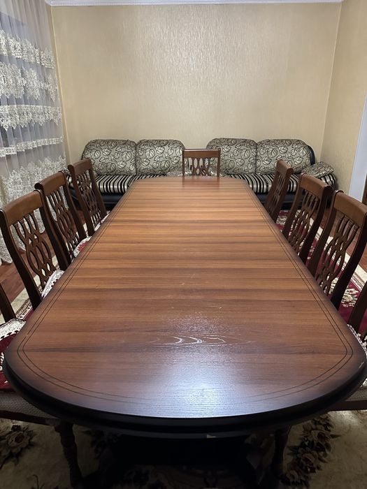 Продам большой стол