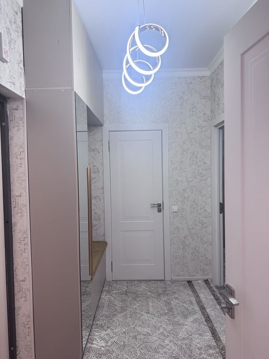 2 xonali kvartira ijaraga beriladi. Uzbum- islom ota masjidi yonida.