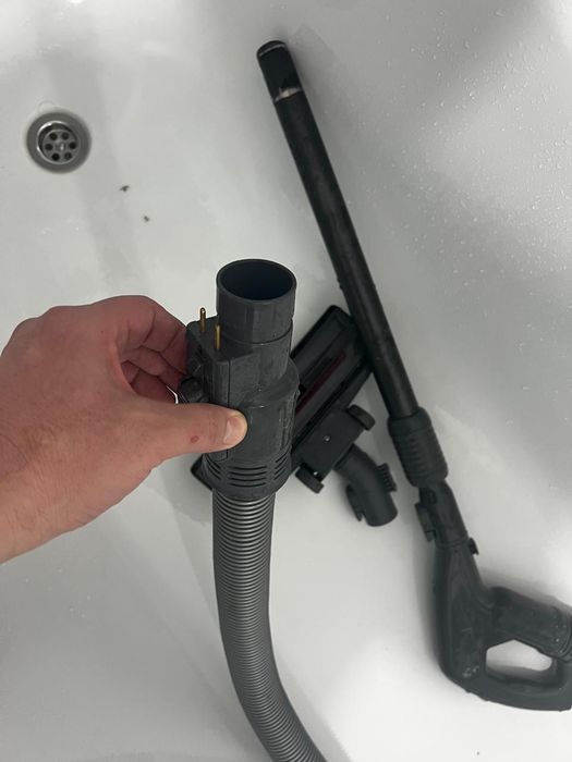 Запчасти от пылисоса ЛЖ