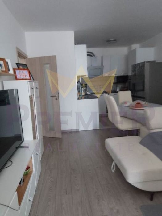 Продава се Тристаен апартамент в Бургас, Меден рудник - зона Б - 85 кв.м за 1412 €/кв.м - Снимка #1