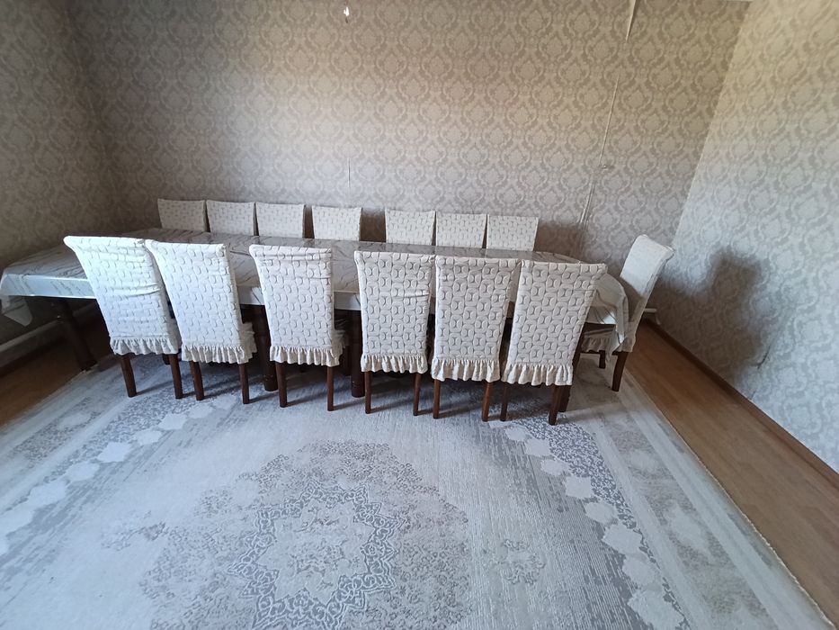 Стол 4м 15 стульясымен