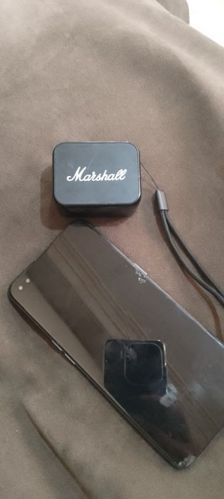 Продам оppo reno 4 и наушники