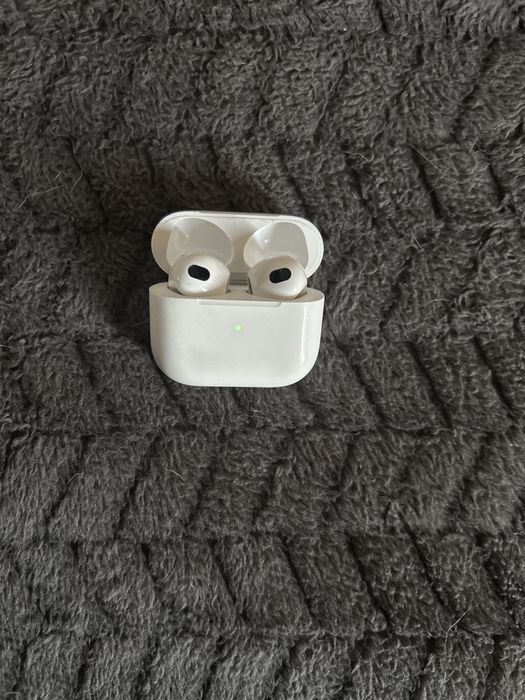 Оригинальные Apple AirPods 3 (Срочно)