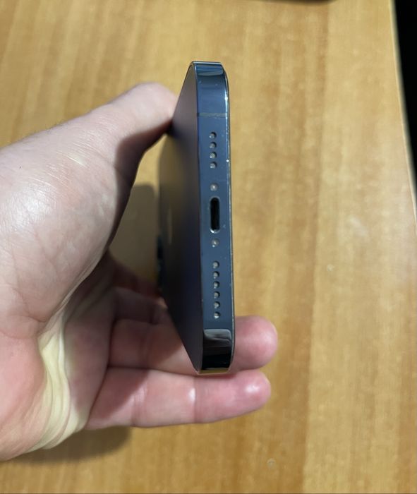 Vând iPhone 12 Pro max 128gb