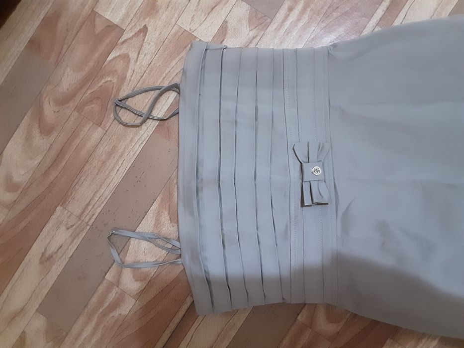 Продам абсолютно новое женское платье корсет