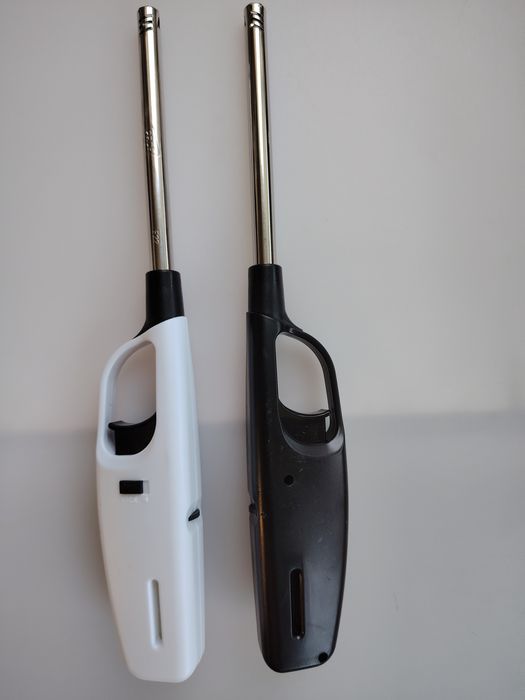 Газова запалка за барбекю и свещи.