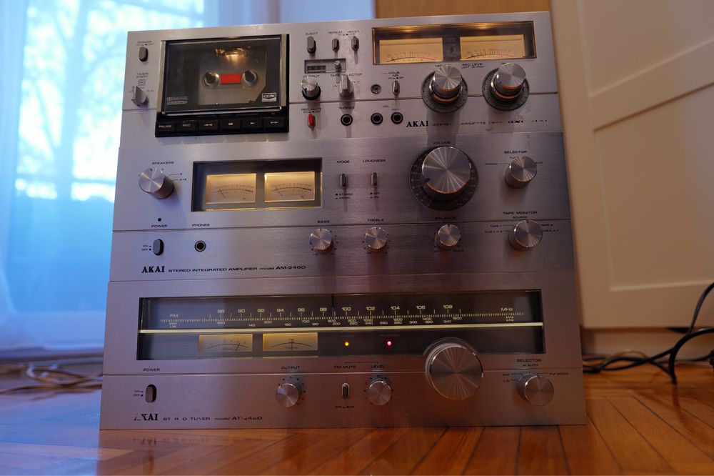 Akai amplificator AM 2450 perfect si deck casetofon GXC 715D