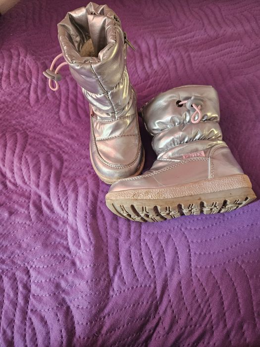 Детски сетове дрешки и обувки.Размер от 74 до 110.