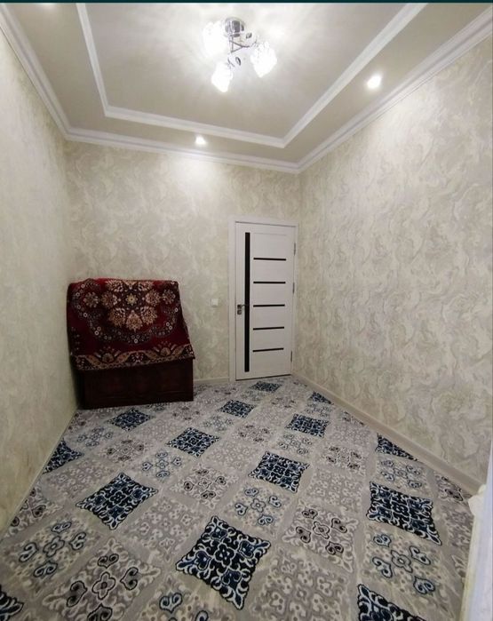 Продаётся 4 комнатная на первом этаже Юнусабад 15 квл