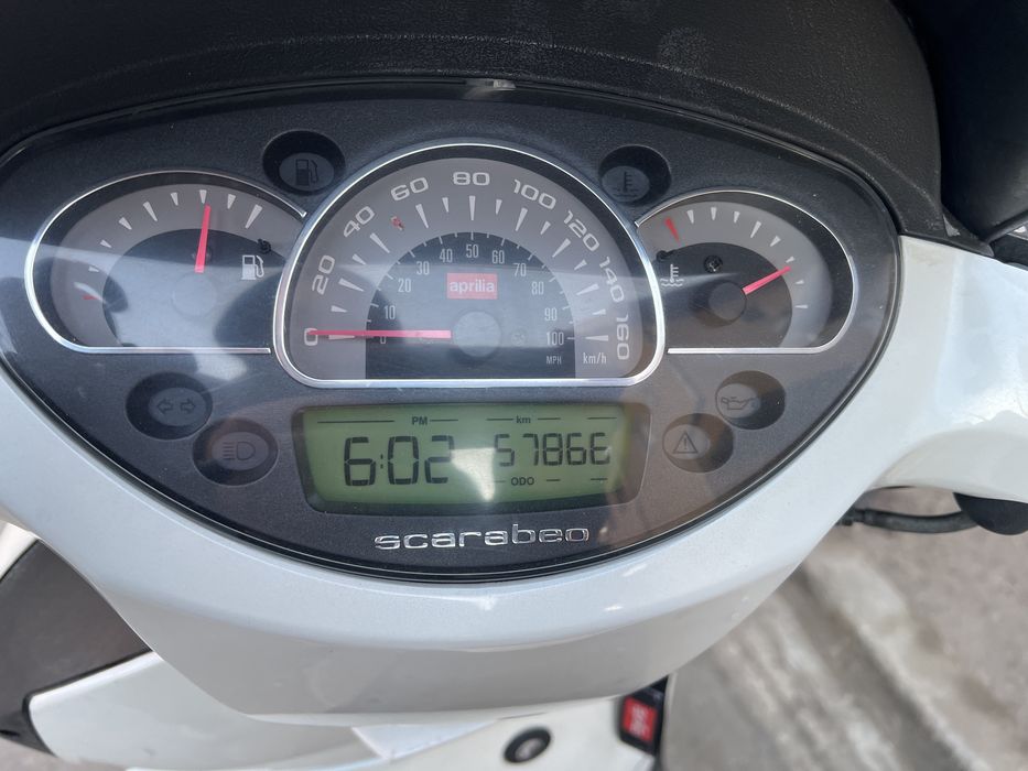 Aprilia Scarabeo 200i - An 2010 înmatriculat – 970 euro
